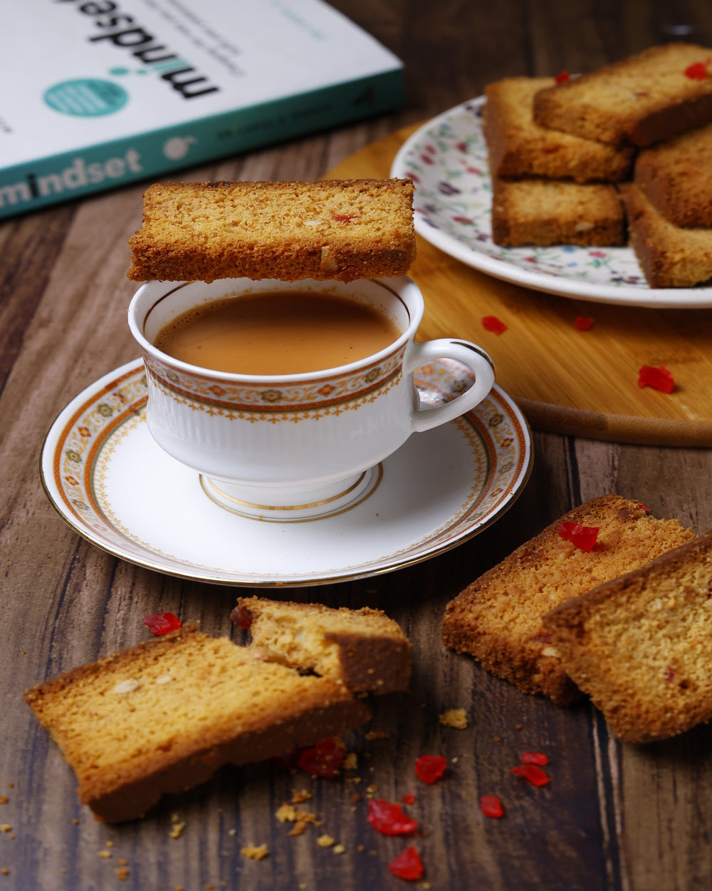 Eggless Fruit & Nut Cake Rusk – elloras.in